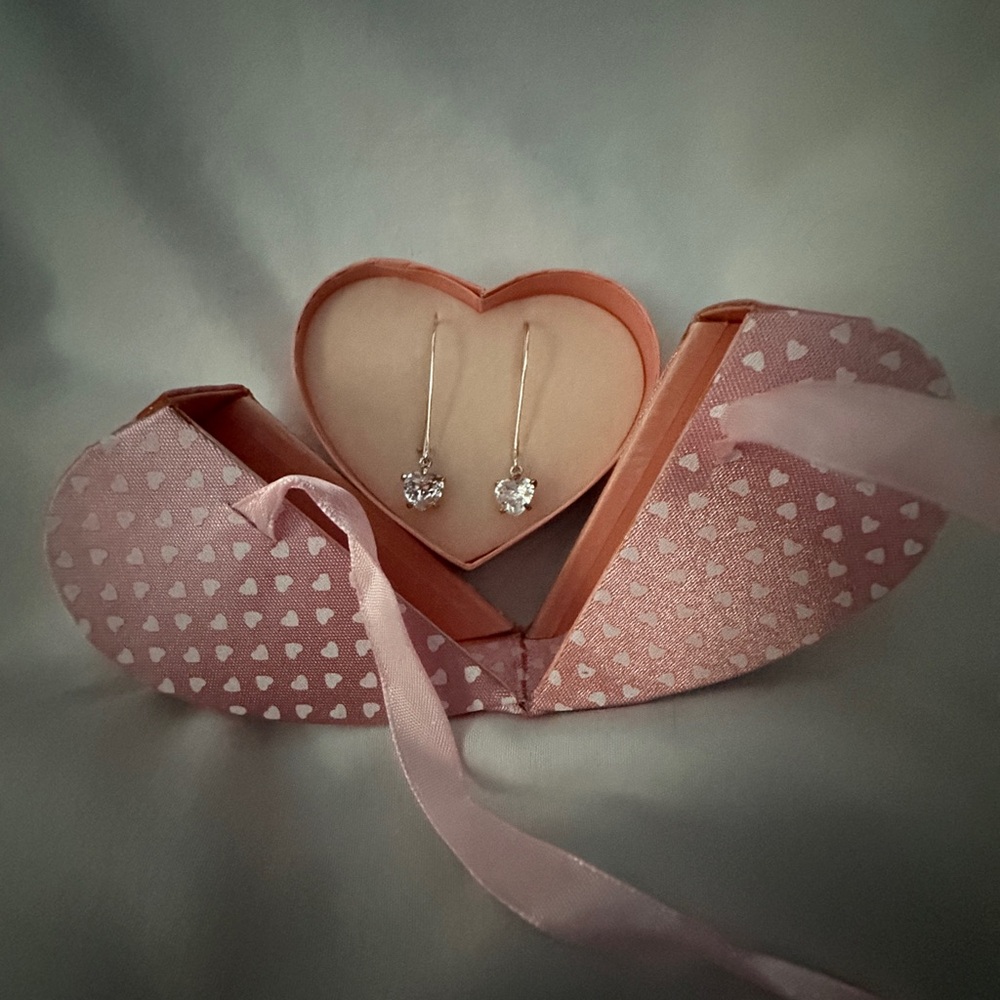 CZ-Cubic Zirconium, Never Been Worn. Wire Heart Drop Earrings